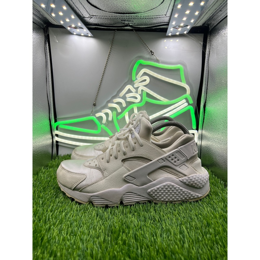 Nike Air Huarache Run Womens 9.5 Triple White Sneakers 634835-108 Low Top Shoes